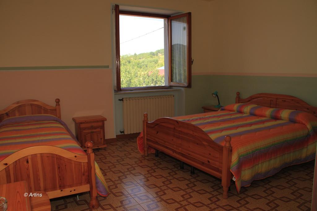 Agriturismo La Praduscella Fivizzano Room photo